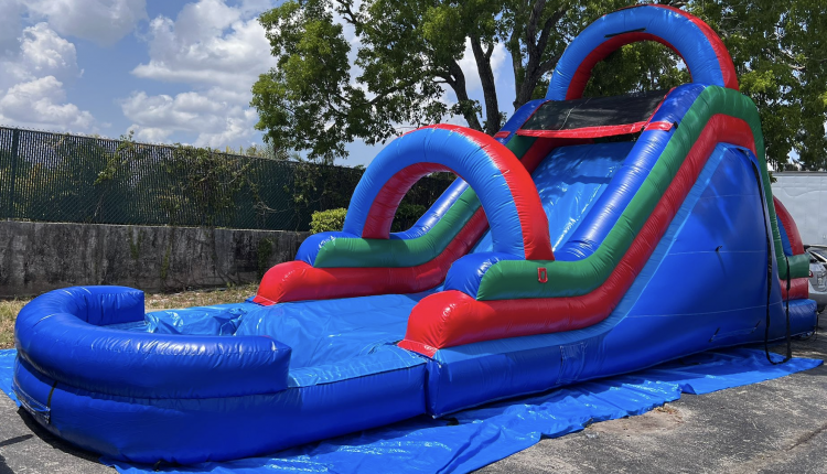 WINNERS SLIDE ( 14 FT TALL )